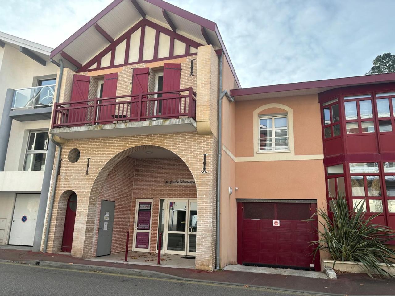 Superbe Appartement En Hyper Centre, Proche Plage 阿卡雄 外观 照片